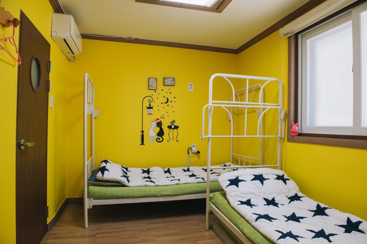 We Guesthouse ปูซาน ภายนอก รูปภาพ
