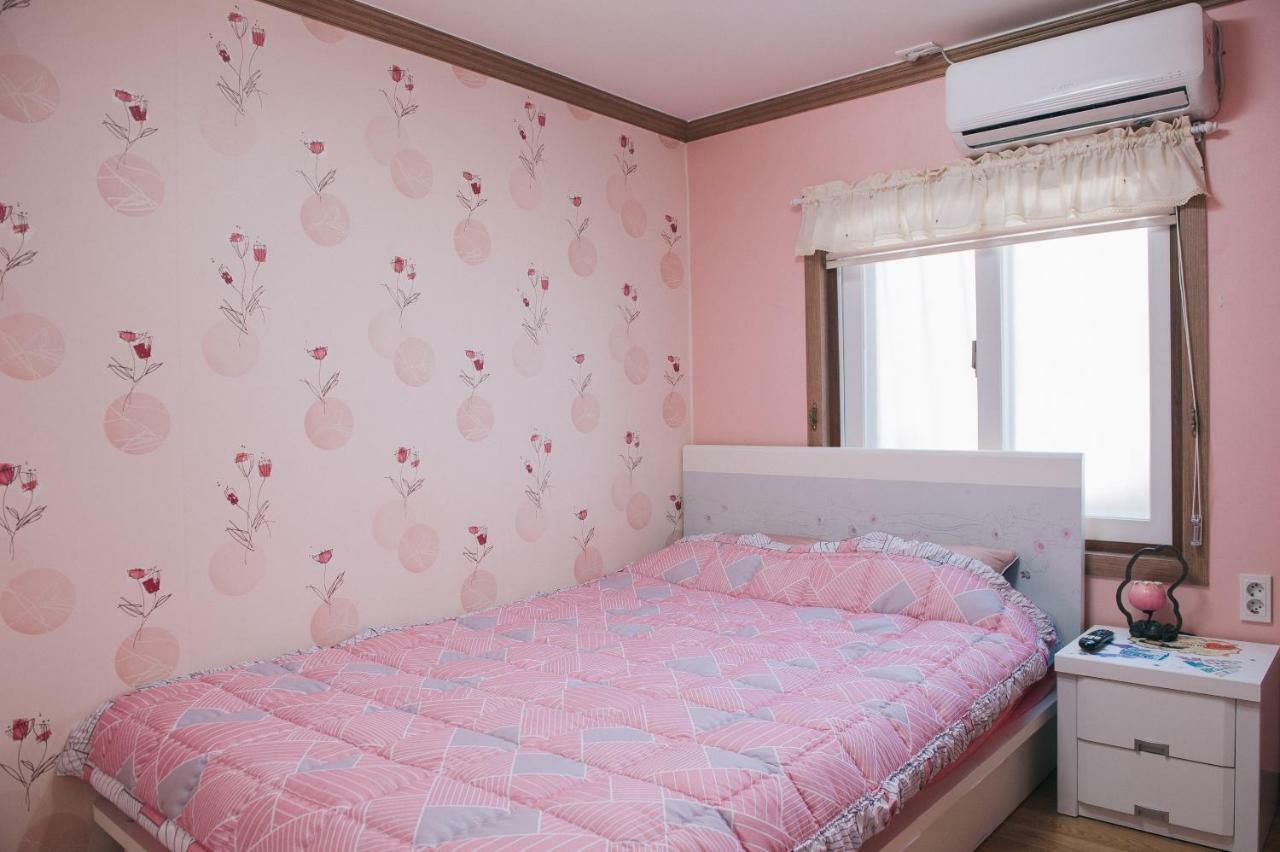 We Guesthouse ปูซาน ภายนอก รูปภาพ