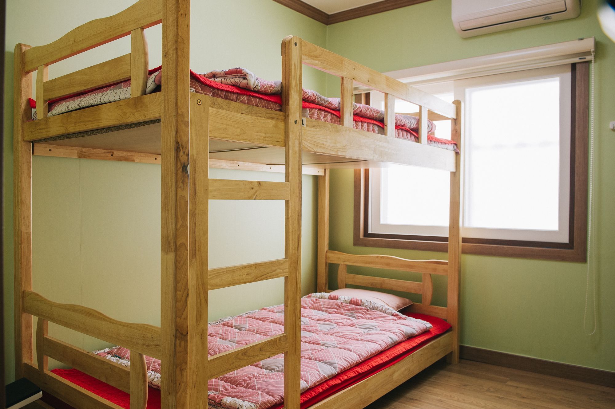 We Guesthouse ปูซาน ภายนอก รูปภาพ