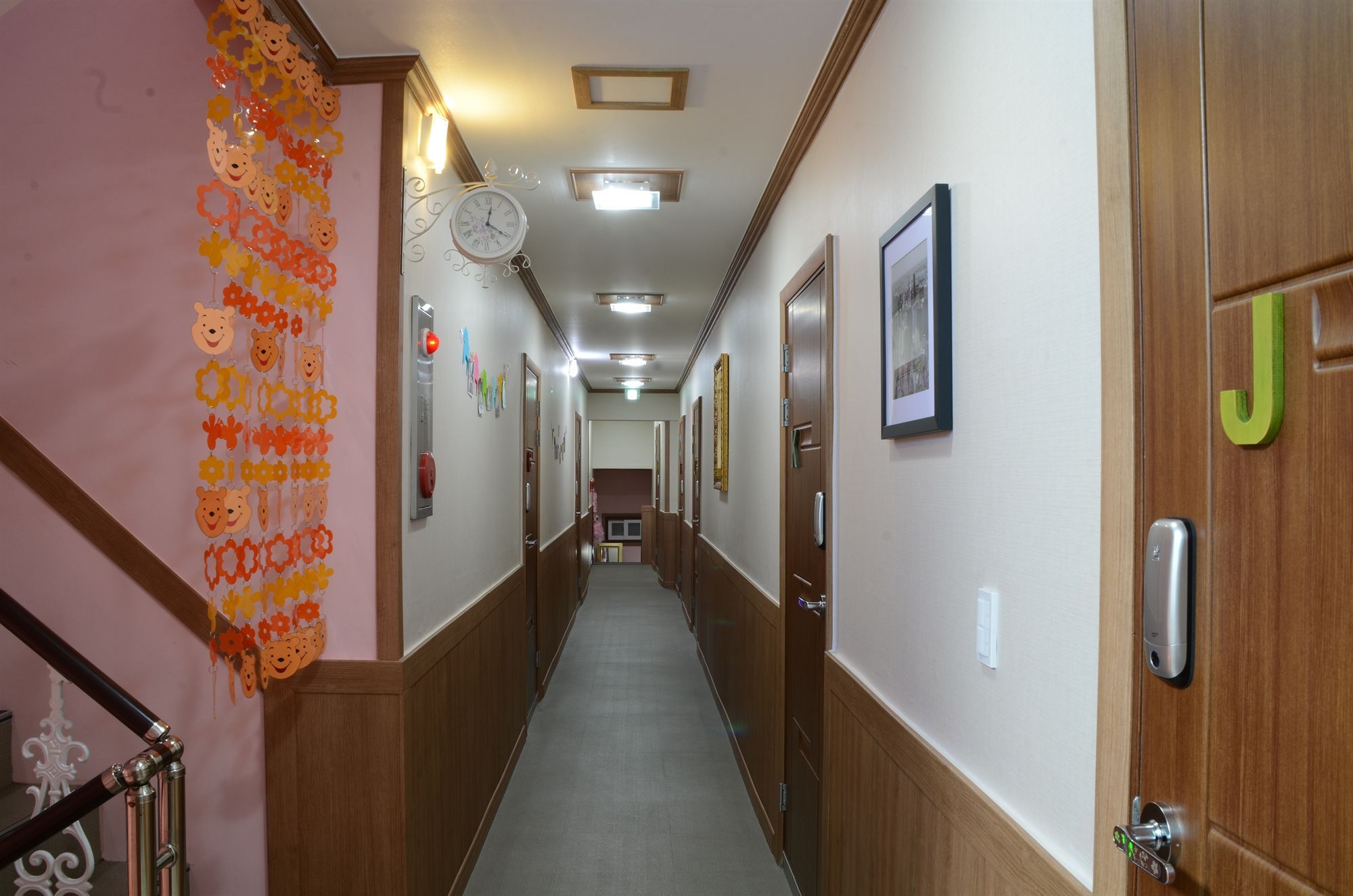 We Guesthouse ปูซาน ภายนอก รูปภาพ