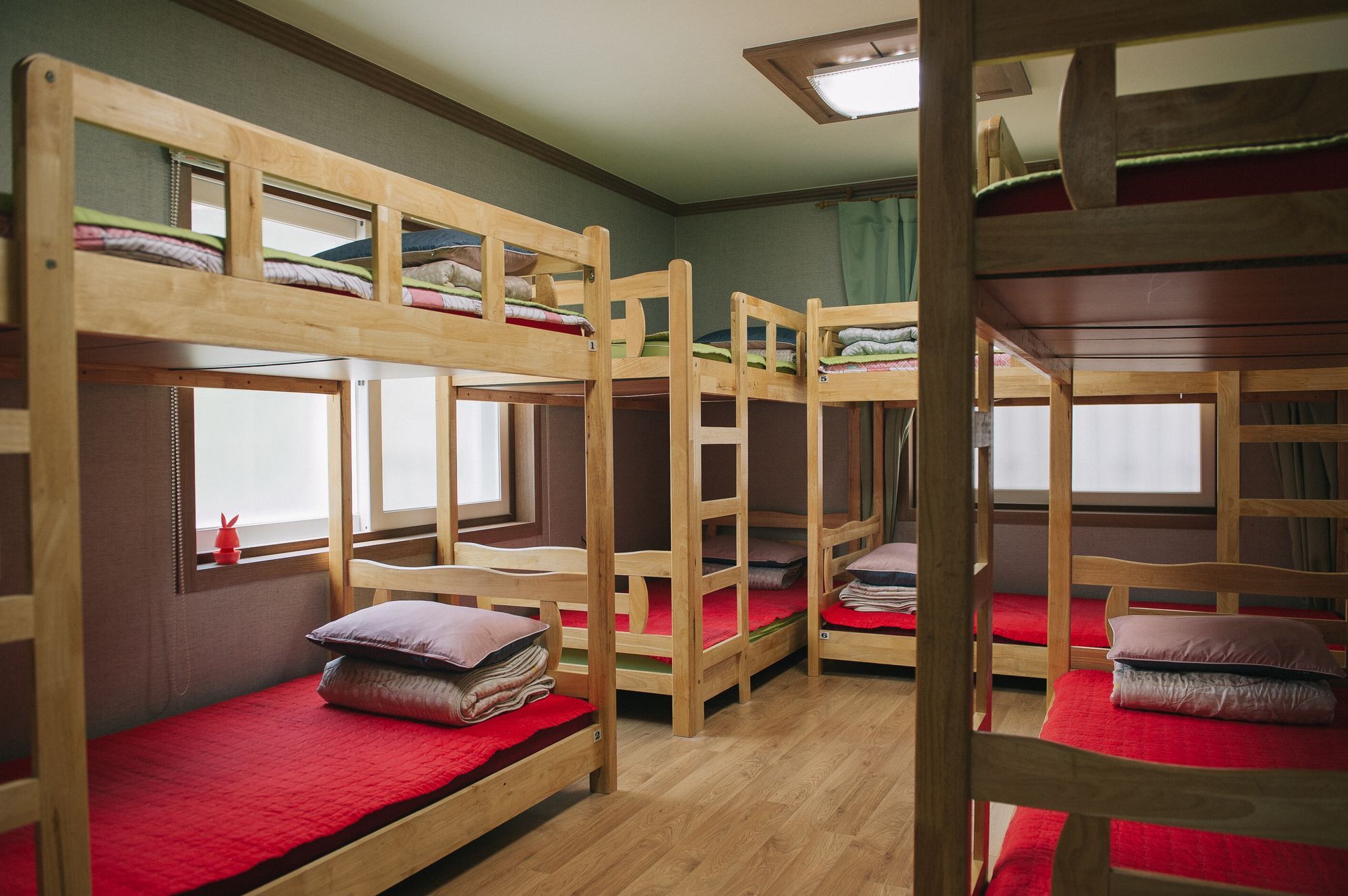 We Guesthouse ปูซาน ภายนอก รูปภาพ