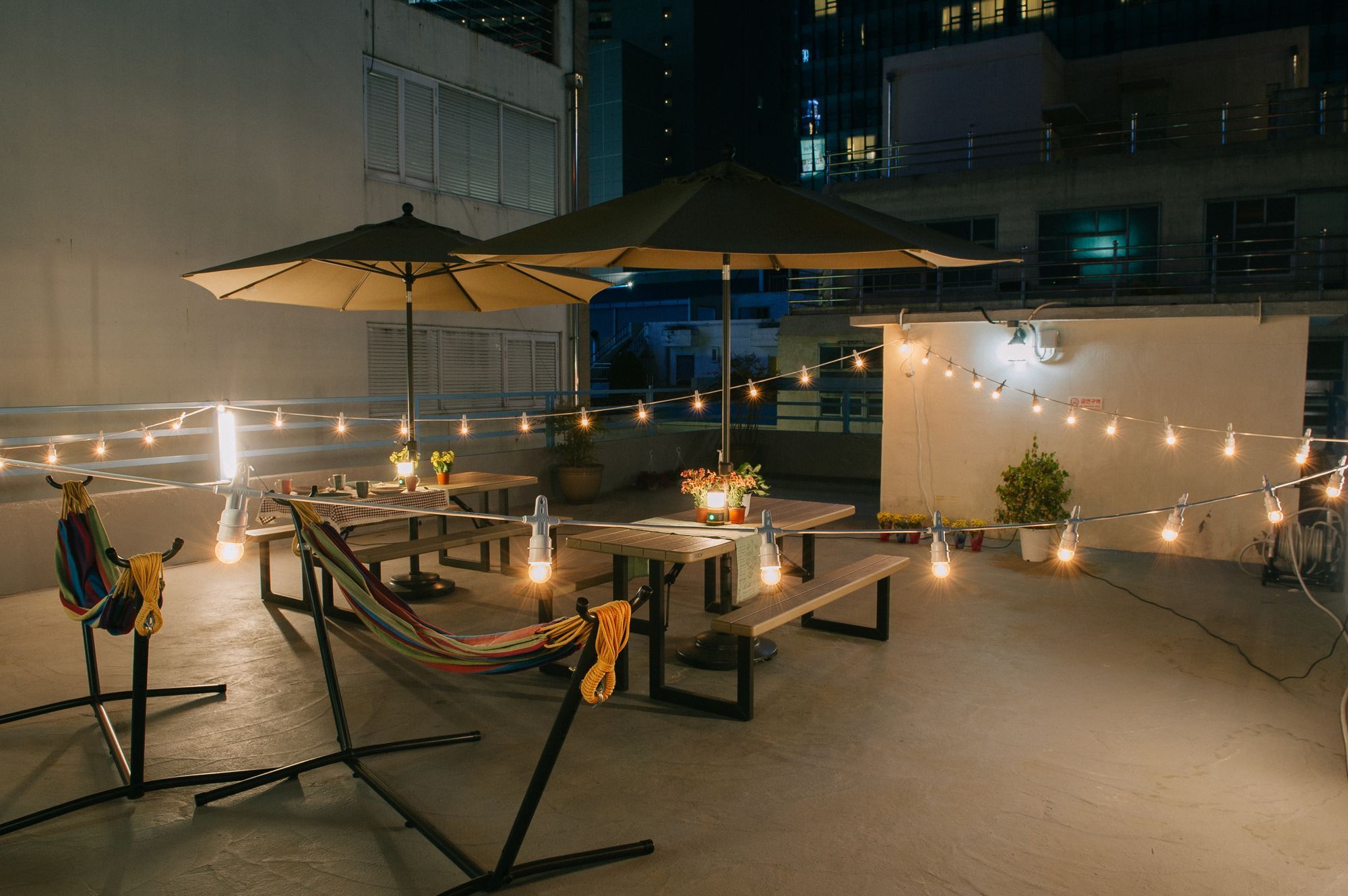 We Guesthouse ปูซาน ภายนอก รูปภาพ